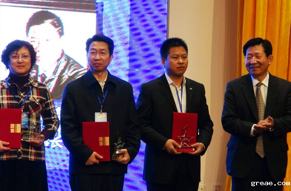 米兰app体育官方入口下载安装集团董事长李贻连当选“2013中国企业自主创新十大人物”(图4)